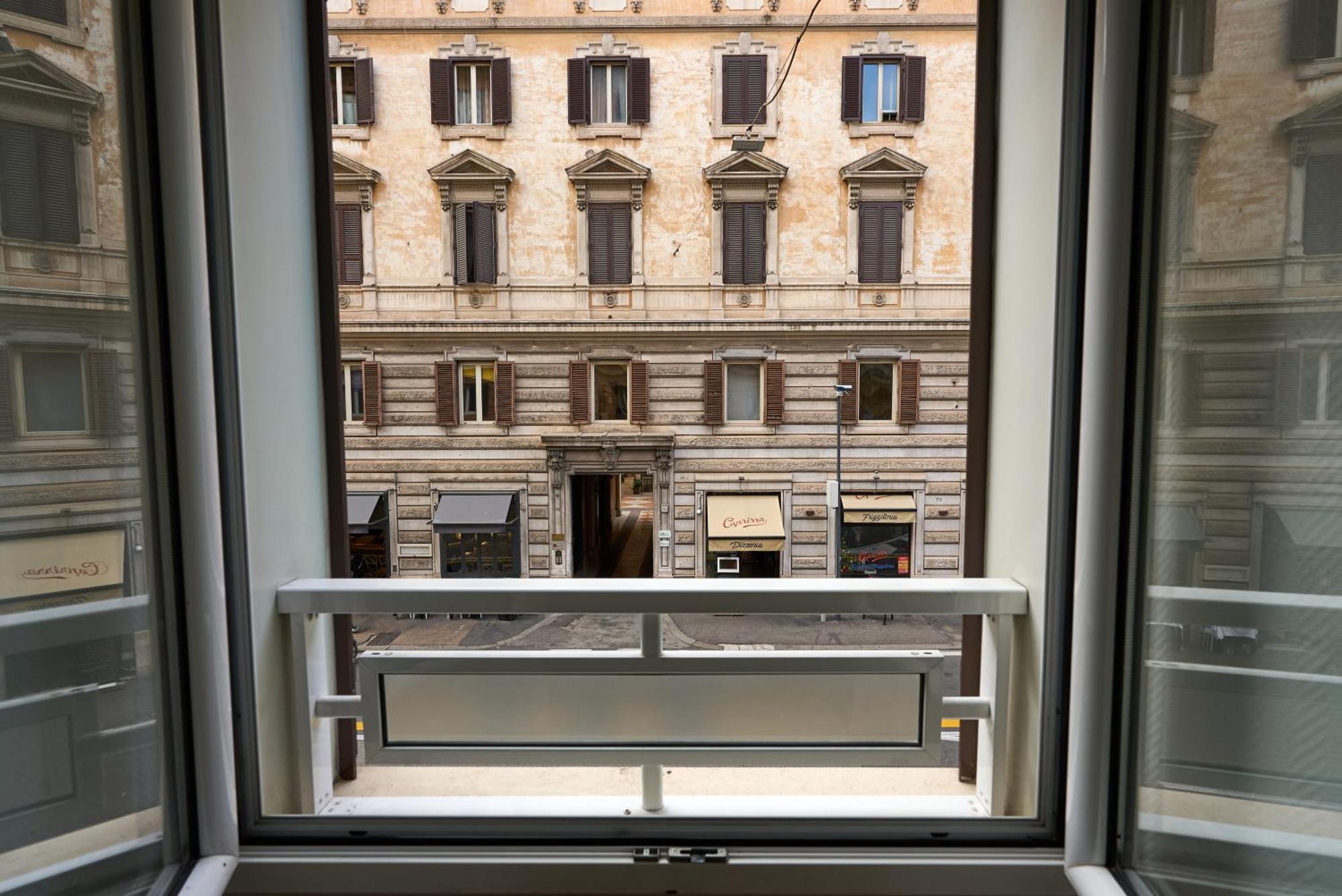 Gemini Rooms, Rome